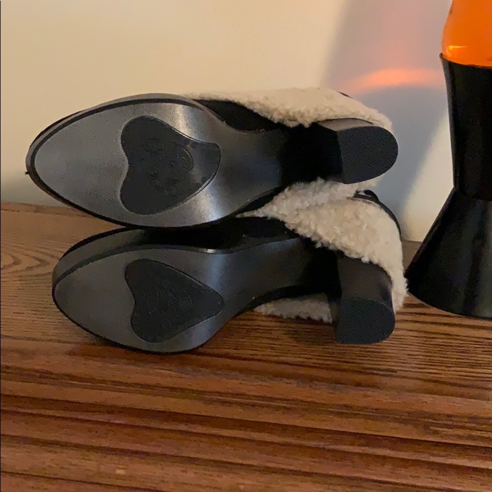 Boots - Picture 3 of 3